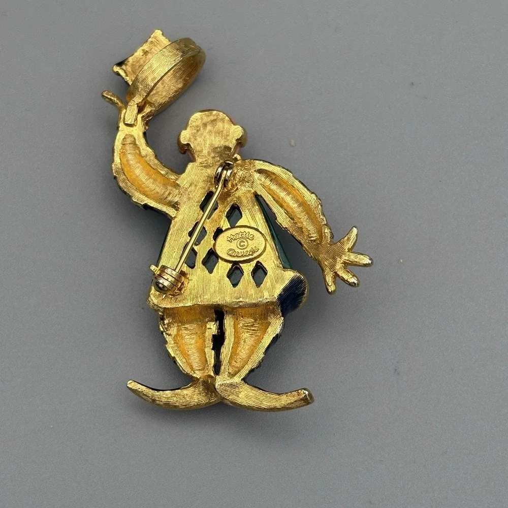 Vintage Hattie Carnegie Brooch Pin Clown Coral Jade Enamel READ